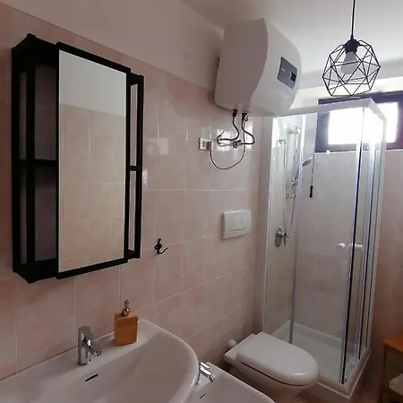 Gorgo Rinaldi - Locazioni Brevi *